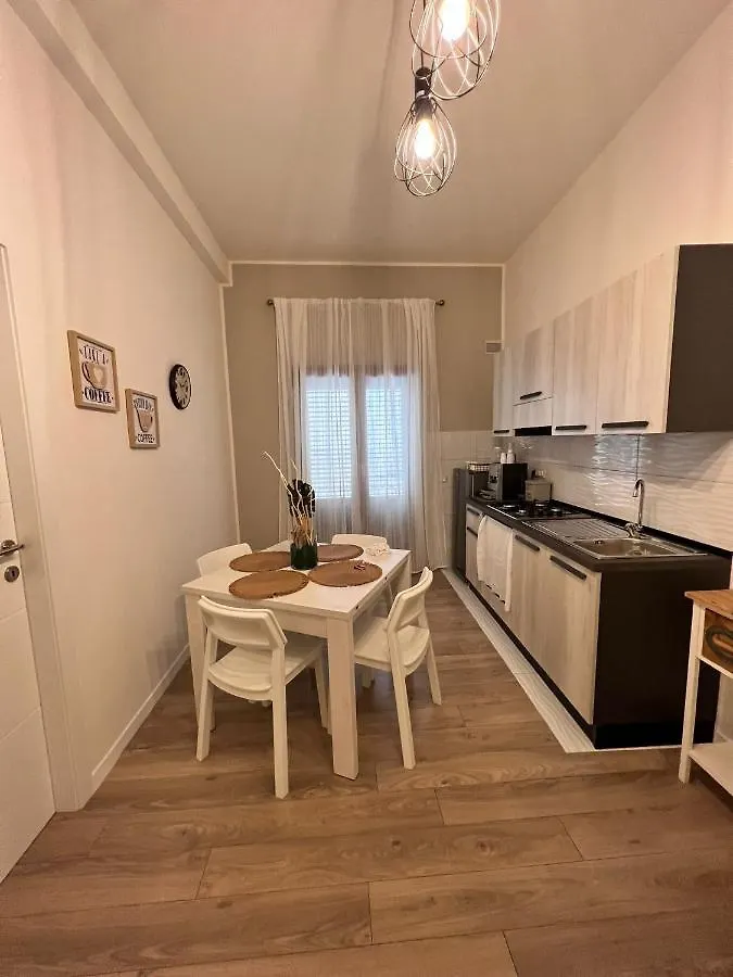 Appartamento Venezia16Home Palermo Italia